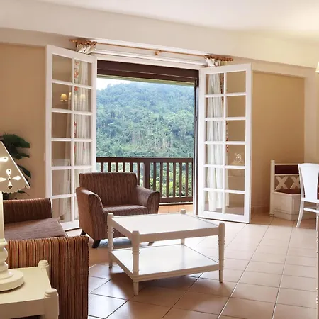 Colmar Tropicale Hotel Bukit Tinggi Bagian luar foto