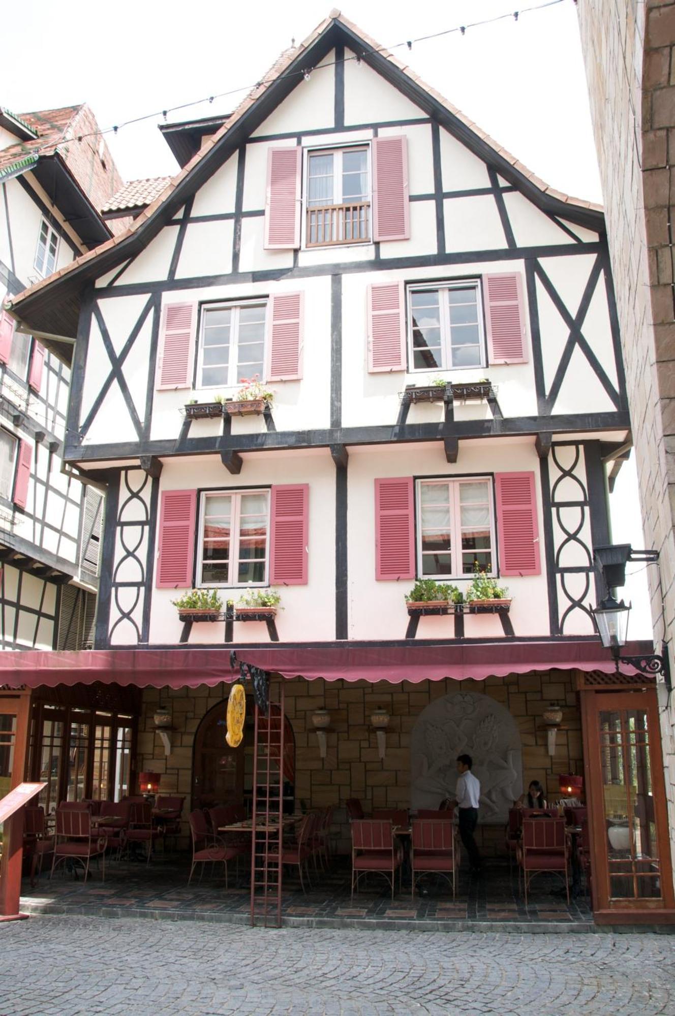 Colmar Tropicale